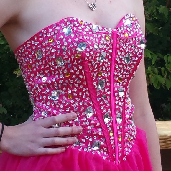 New 🔥 Hot Pink Beaded Strapless Prom Homecoming - Picture 4 of 8